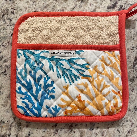 Williams-Sonoma Apron & Mitt Set - Picture 5 of 8